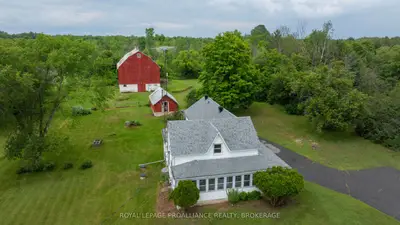 Detached in Frontenac