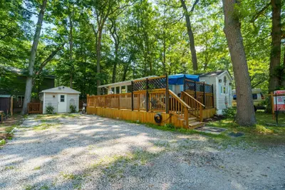 9910 Northville Crescent B12, Lambton Shores, On N0m 2n0