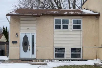Semi-Detached in Kanata