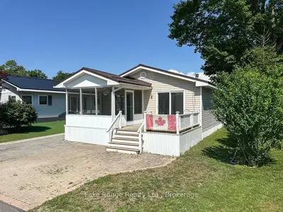 8 Cherokee Lane E, Ashfield-colborne-wawanosh, On N7a 3y2