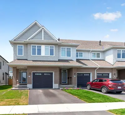 Att/Row/Townhouse in Kingston