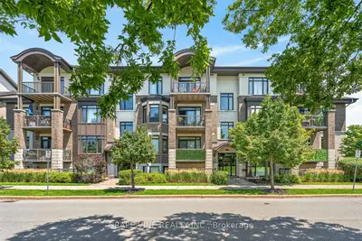Condo Apartment in Cyrville - Carson Grove - Pineview