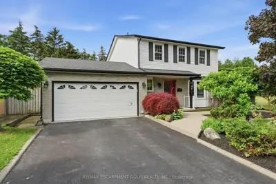 95 Birchpark Drive, Grimsby, On L3m 4m9