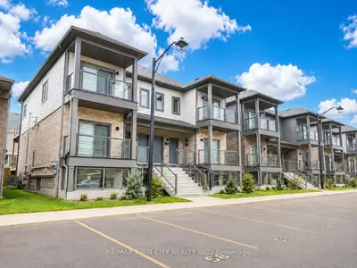 Att/Row/Townhouse in Kitchener