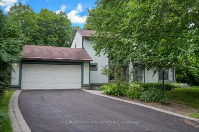 Detached in South of Baseline to Knoxdale