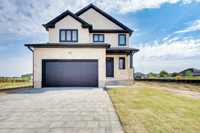 10 Woodmere Path, Middlesex Centre, On N0m 2a0
