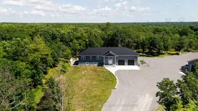 210 Troy Lake Road, Rideau Lakes, On K0g 1e0