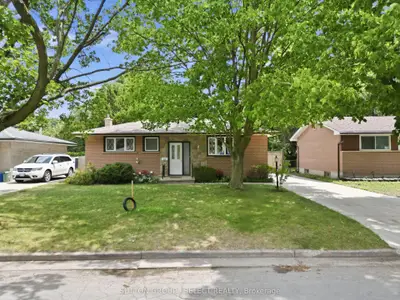 Detached in London East