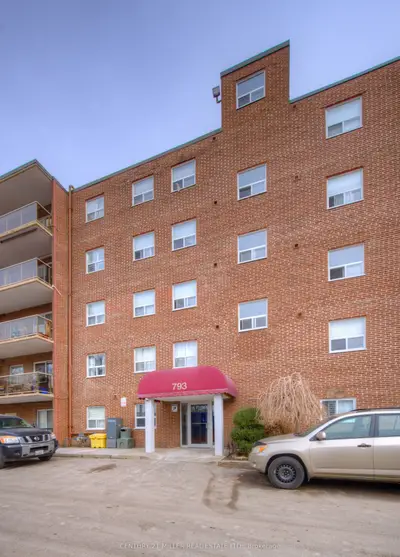 793 Colborne Street E 110, Brantford, On N3s 7j3