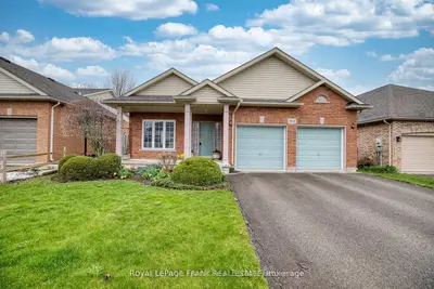 Detached in Lincoln