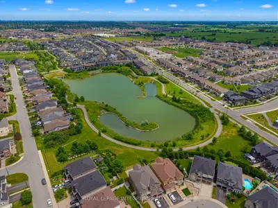 Detached in Kanata