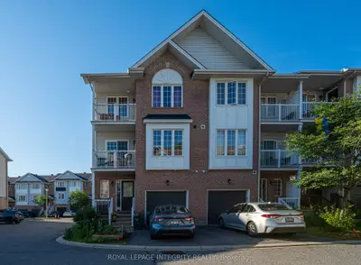 Att/Row/Townhouse in Carlington - Central Park