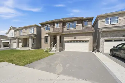 90 Coco Place, Kanata, On K2t 0r2