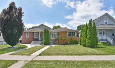 Detached in Windsor