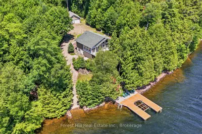 Detached in Algonquin Highlands