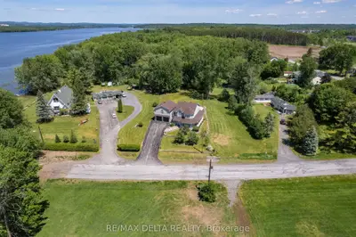 115 Pigeon Street, Clarence-rockland, On K4k 1j8