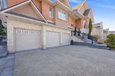 130 Dorchester Drive, Grimsby, On L3m 1a8