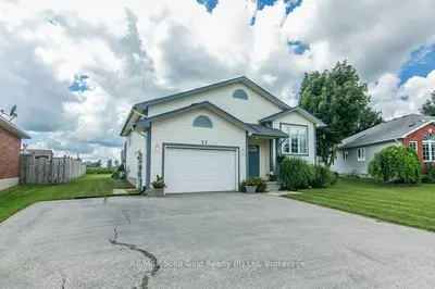 77 Lawrence Street, Wellesley, On N0b 2t0
