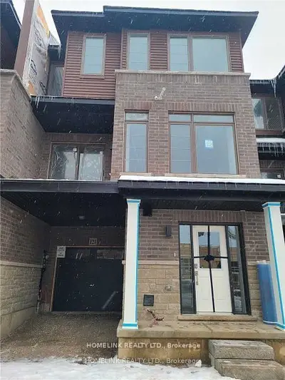 Att/Row/Townhouse in Hamilton