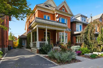 30 Ontario Avenue, Hamilton, On L8n 2x2