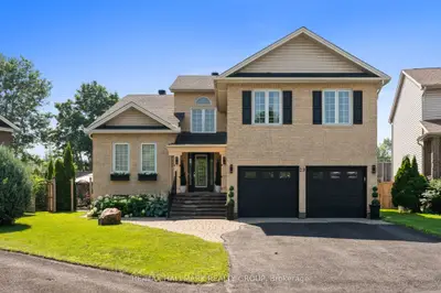 Detached in Hunt Club - South Keys and Area