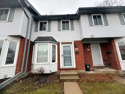 Condo Townhouse in Kitchener