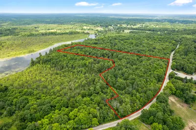 338 Ennis Road, Tay Valley, On K0g 1a0