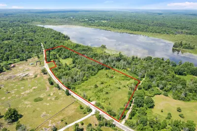 476 Ennis Road, Tay Valley, On K0g 1a0