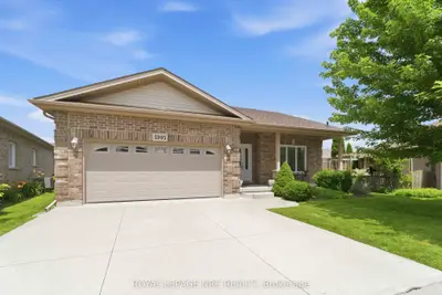 Detached in Lincoln