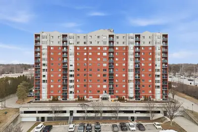 Condo Apartment in London North