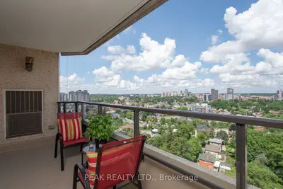 Condo Apartment in Waterloo