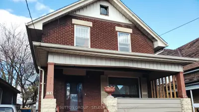 764 King Street, London East, On N5w 2x4