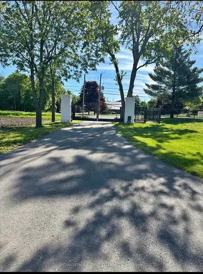957 Brock Road, Hamilton, On L9h 5e4