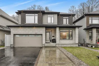 Detached in Stittsville - Munster - Richmond