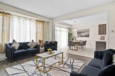 Detached in Thorold