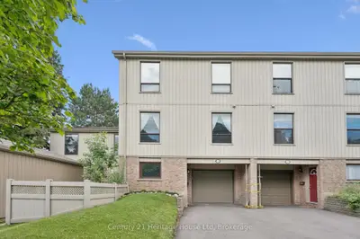 Condo Townhouse in Guelph