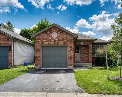 Condo Townhouse in London North