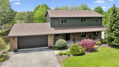 Detached in Wilmot