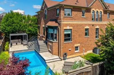 Detached in Hamilton