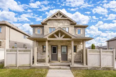 Condo Townhouse in Kitchener