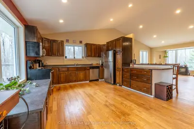1518 Pinecreek Road S, Callander, On P0h 1h0