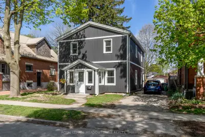Duplex in Guelph