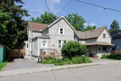 Detached in Kingston