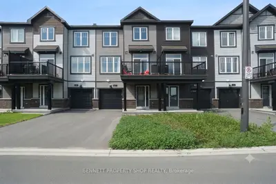 127 Attwell Private, Kanata, On K2k 0p6