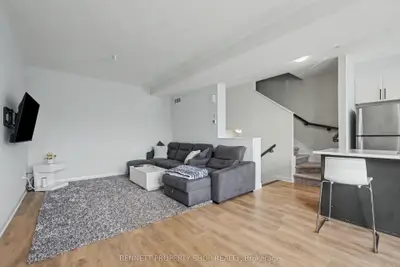 127 Attwell Private, Kanata, On K2k 0p6