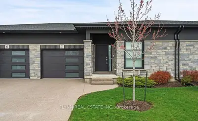 Condo Townhouse in Niagara Falls