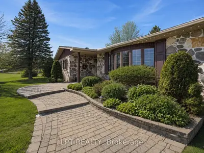 Detached in Hawkesbury