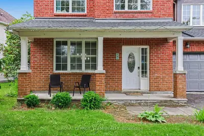 141 GRASSY PLAINS Drive, Kanata, ON K2M 2R6