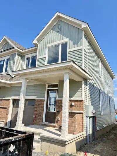 Att/Row/Townhouse in Stittsville - Munster - Richmond