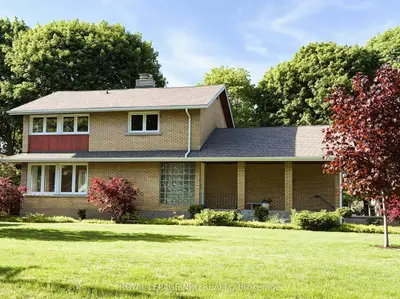 24 Tennessee Avenue, Port Colborne, On L3k 2r9